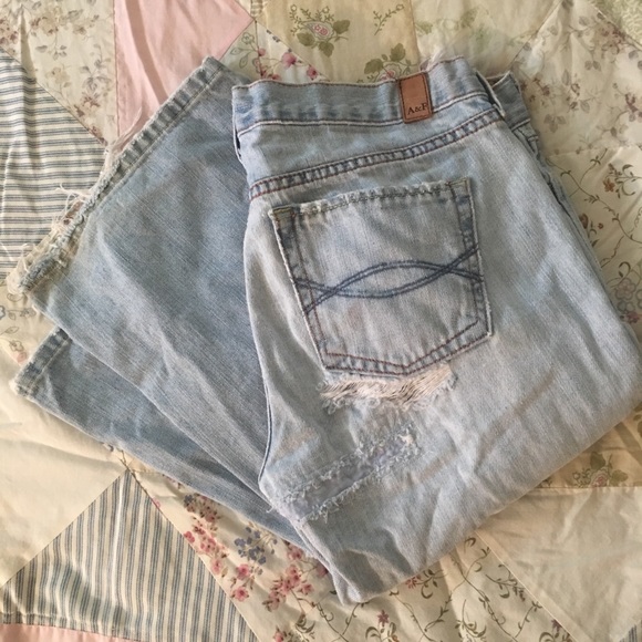 Abercrombie & Fitch Denim - *Reserved*Abercrombie & Fitch  destroyed jeans